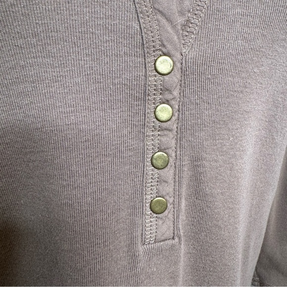 🤎 Faux Layered Henley Top | Style & Co | Size XL - Picture 3 of 10